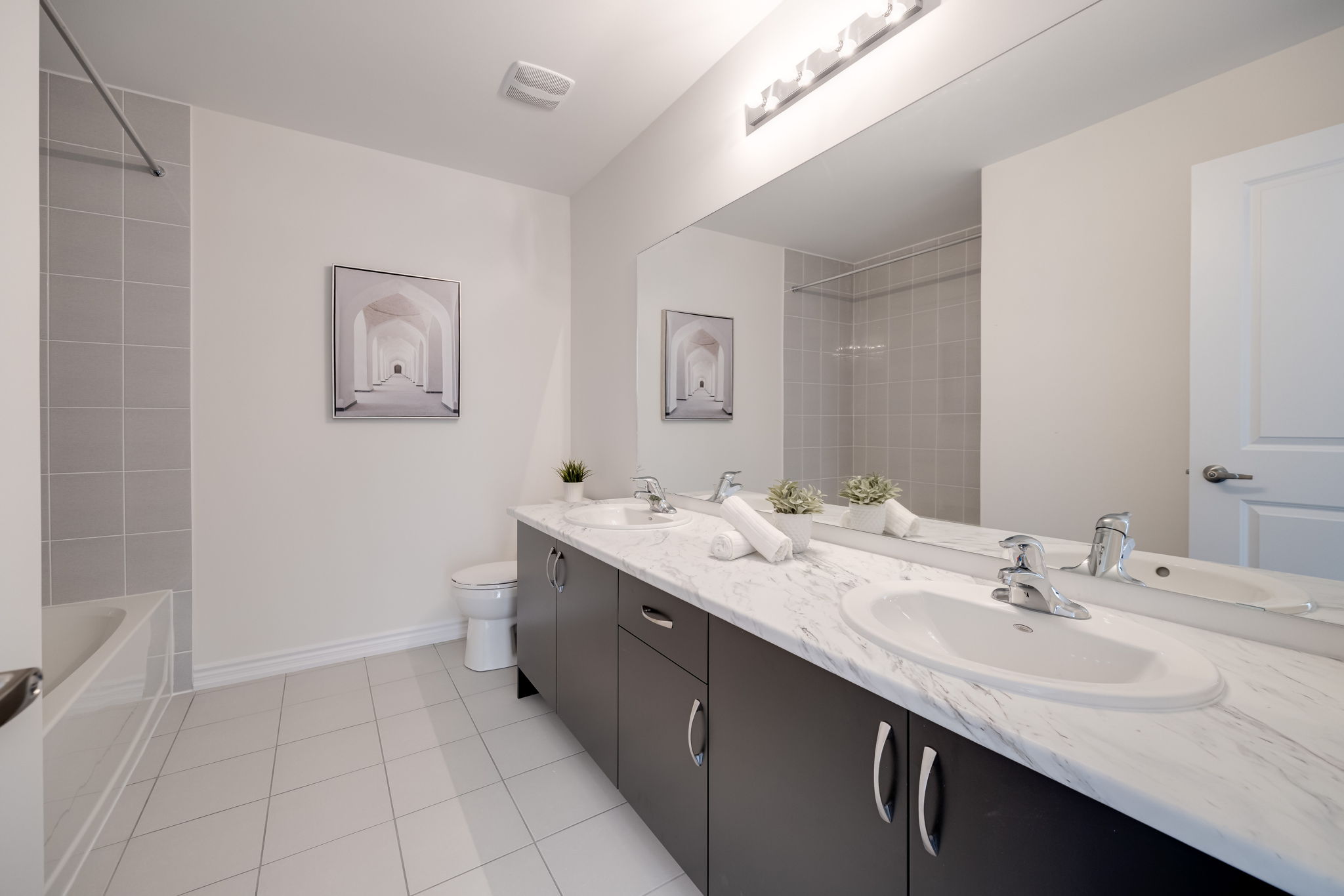 Barrie property showcase — delivered property photograph 24