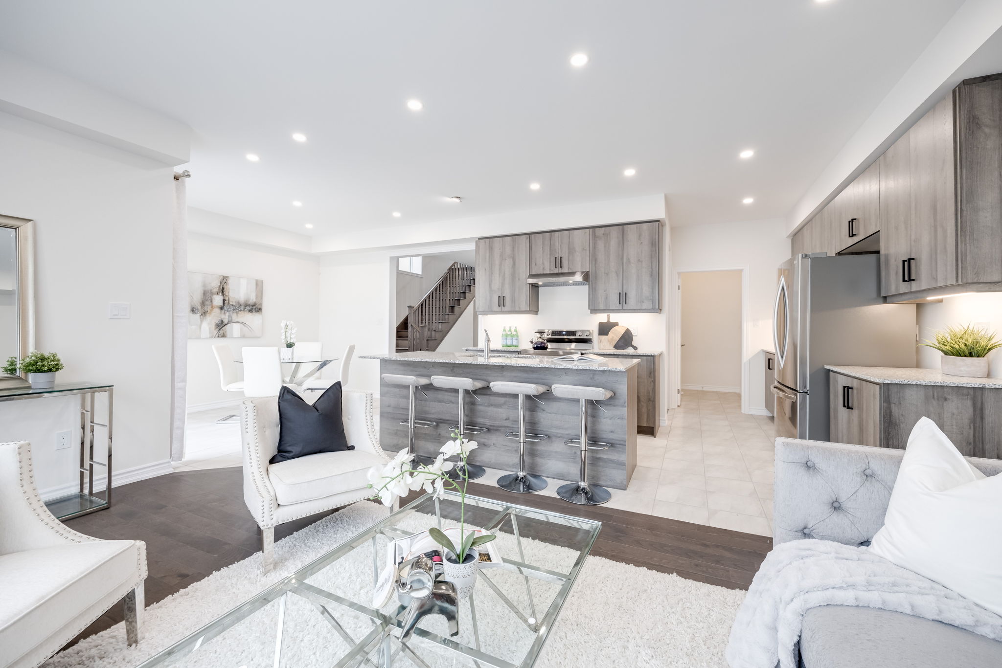 Barrie property showcase — delivered property photograph 15