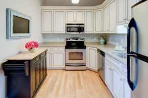  10 Main St Unit 110, Berlin, CT 06037, US Photo 2