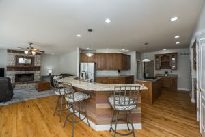  Photo 44