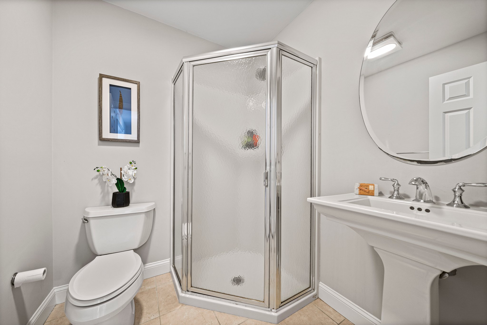  Photo 12