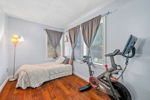  Photo 40