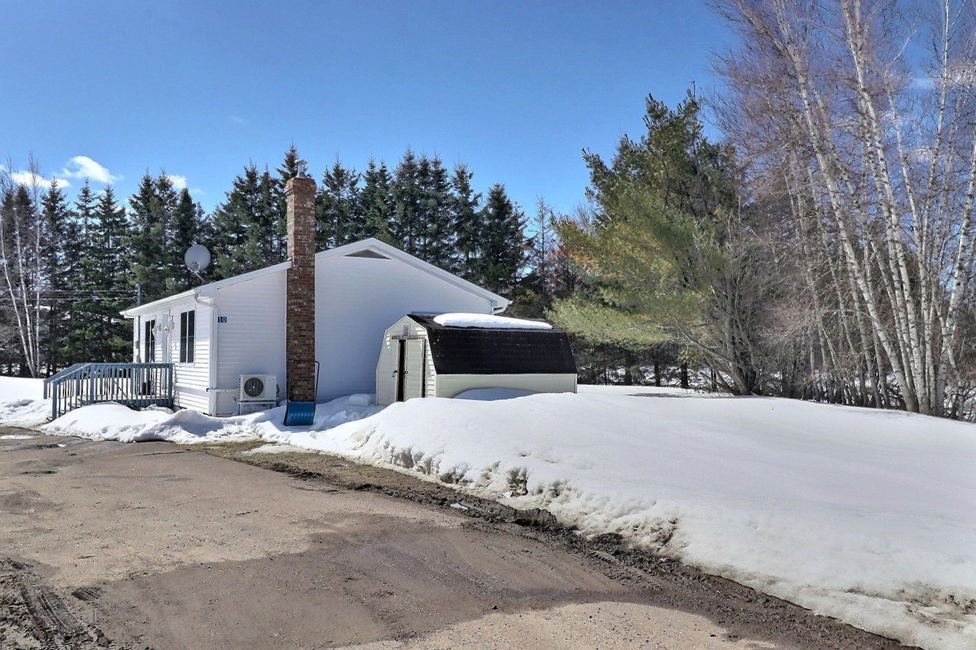 10 Mills Blvd, NotreDame, NB E4V 1Z9 PROPICSTA & MeasureMySpace