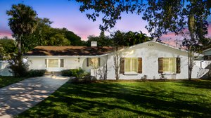 10 Minnehaha Circle, Maitland, FL 32751 (1) day to dusk.jpeg