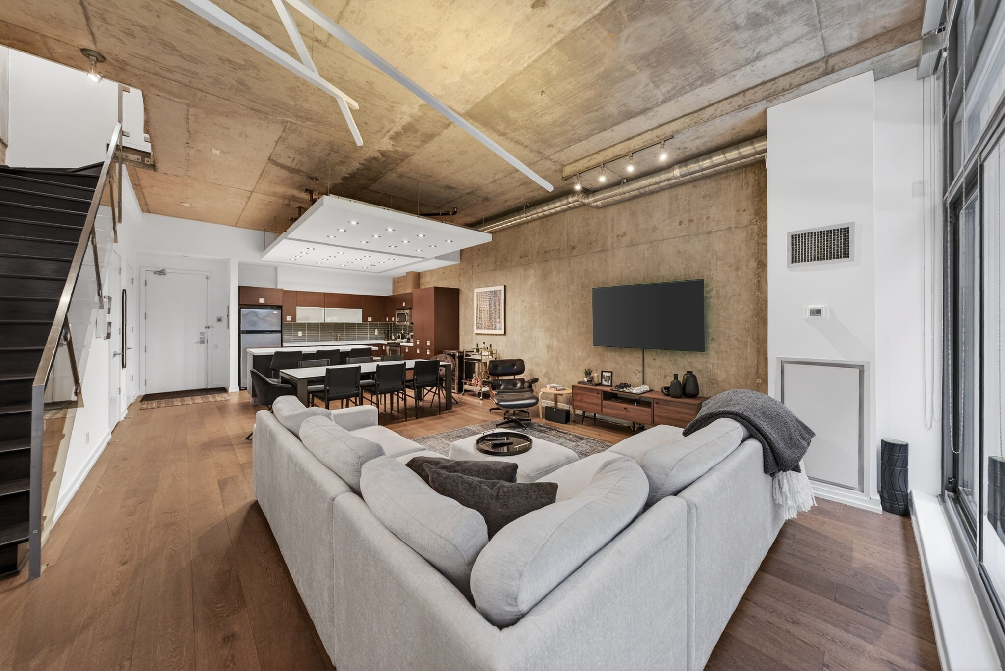 10 Morrison St TH4 Toronto, ON M5V 2T8
