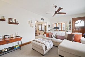 1ST FLOOR APARTMENT