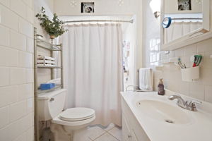 1ST FL FULL BATH