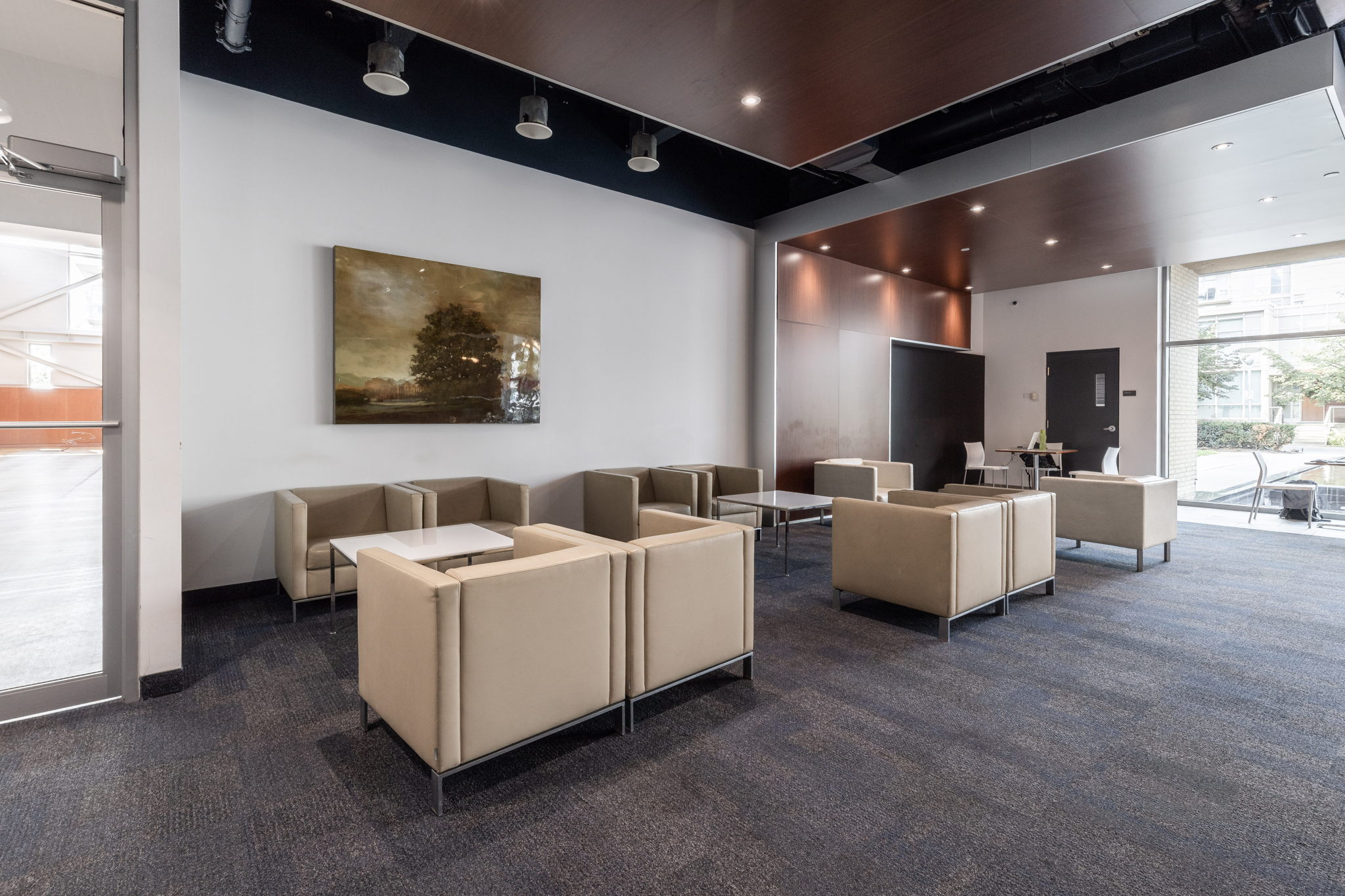 Toronto property showcase — delivered property photograph 36