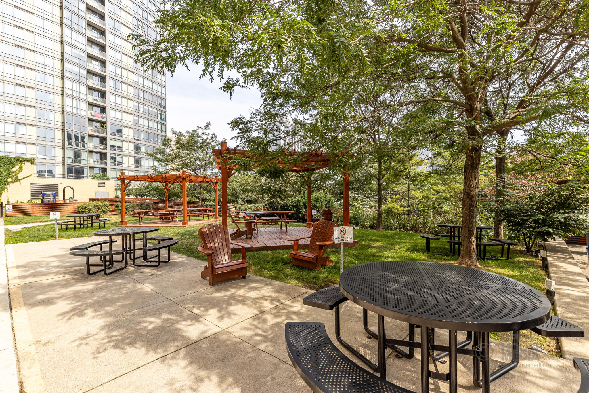 Toronto property showcase — delivered property photograph 60