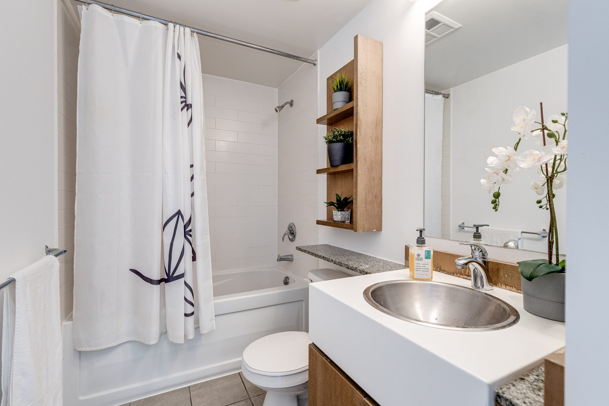 Toronto property showcase — delivered property photograph 21