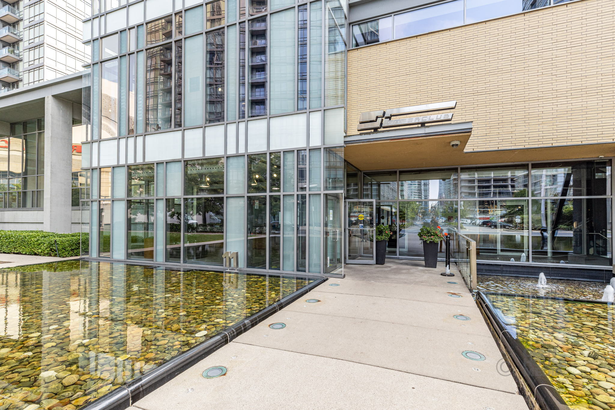Toronto property showcase — delivered property photograph 32