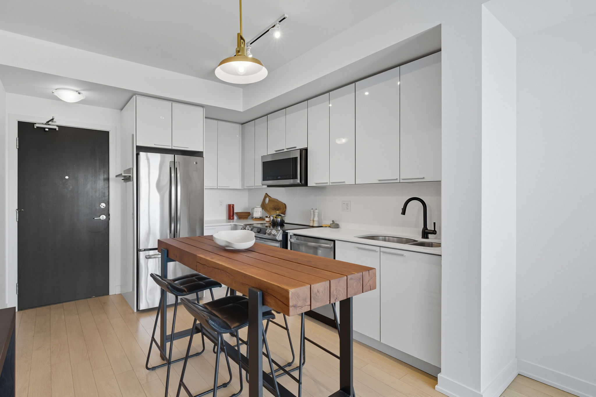 Toronto property showcase — delivered property photograph 9