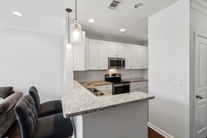 Local_Flavor_Films-10_Perimeter_Summit_Blvd_Atlanta_GA-166.jpg