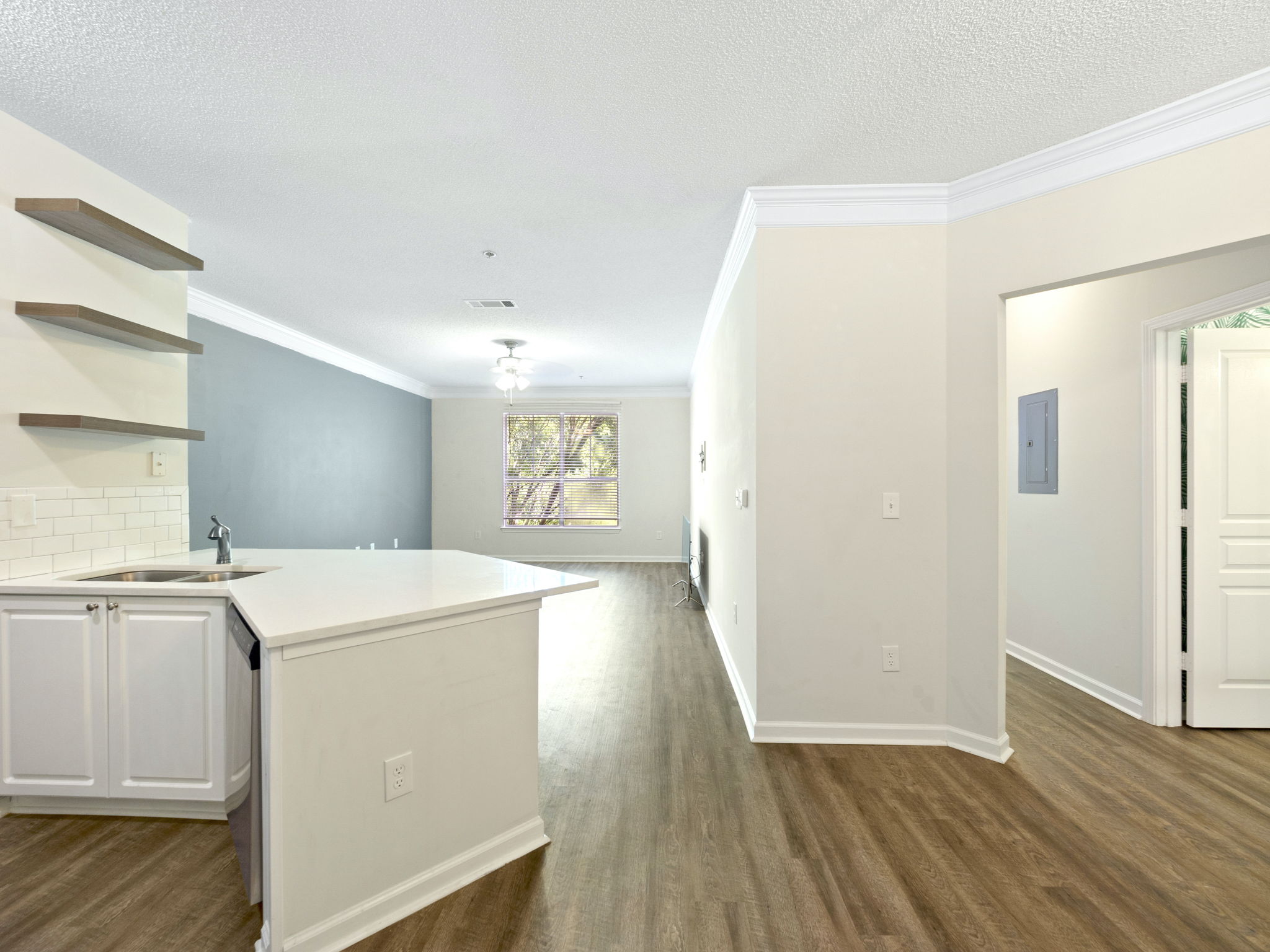  10 Perimeter Summit Blvd, Atlanta, GA 30319, US Photo 5