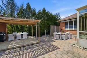 10 Prince of Wales - Final Listing Photo-53 virtually staged.jpeg