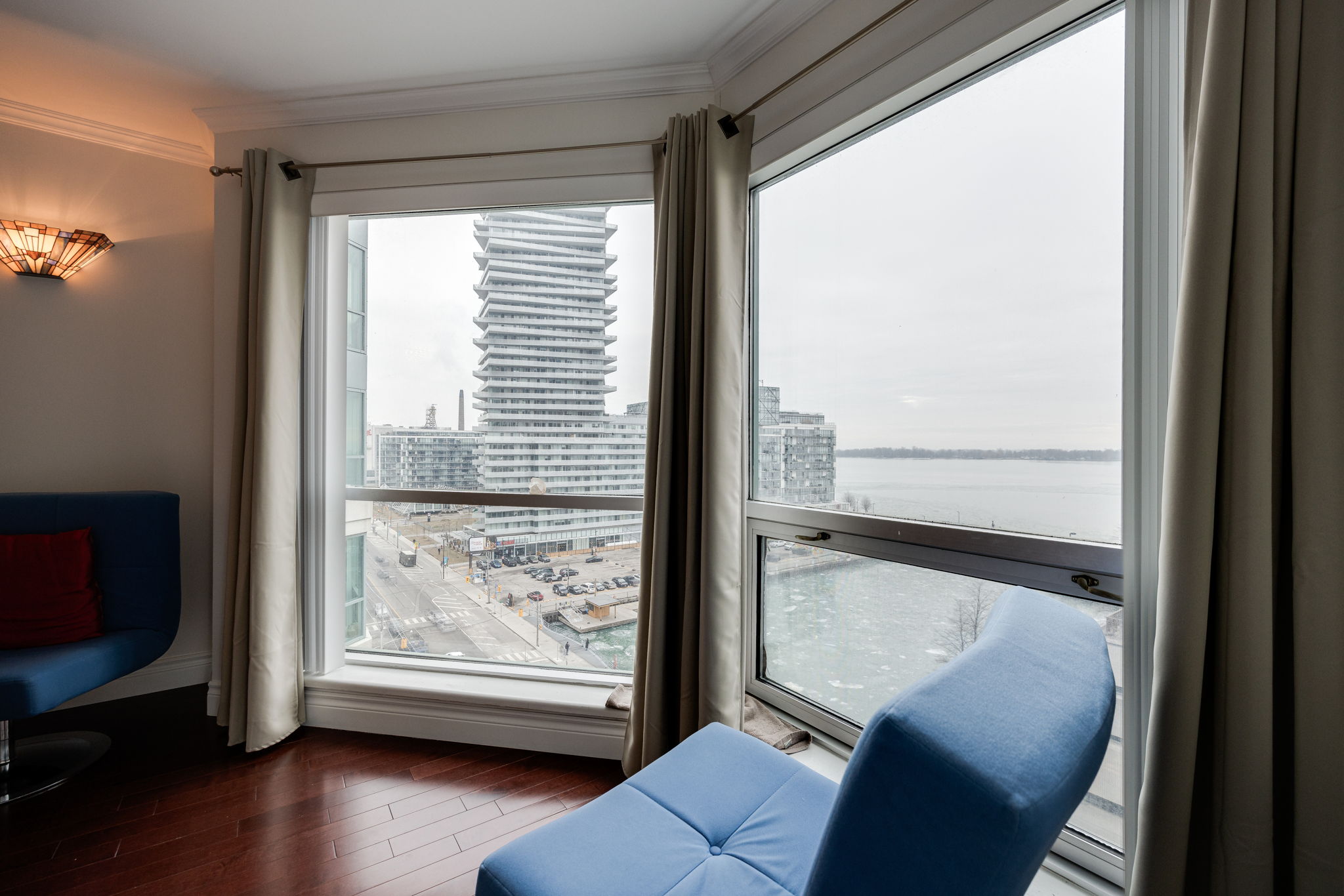 Toronto property showcase — delivered property photograph 15