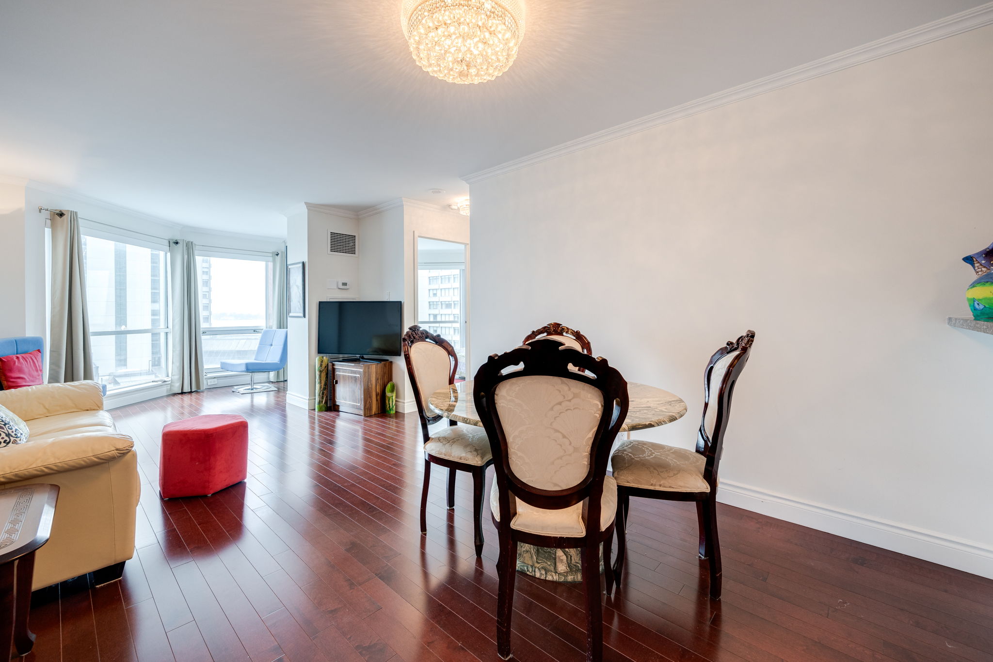 Toronto property showcase — delivered property photograph 10