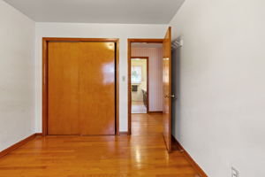  Photo 33