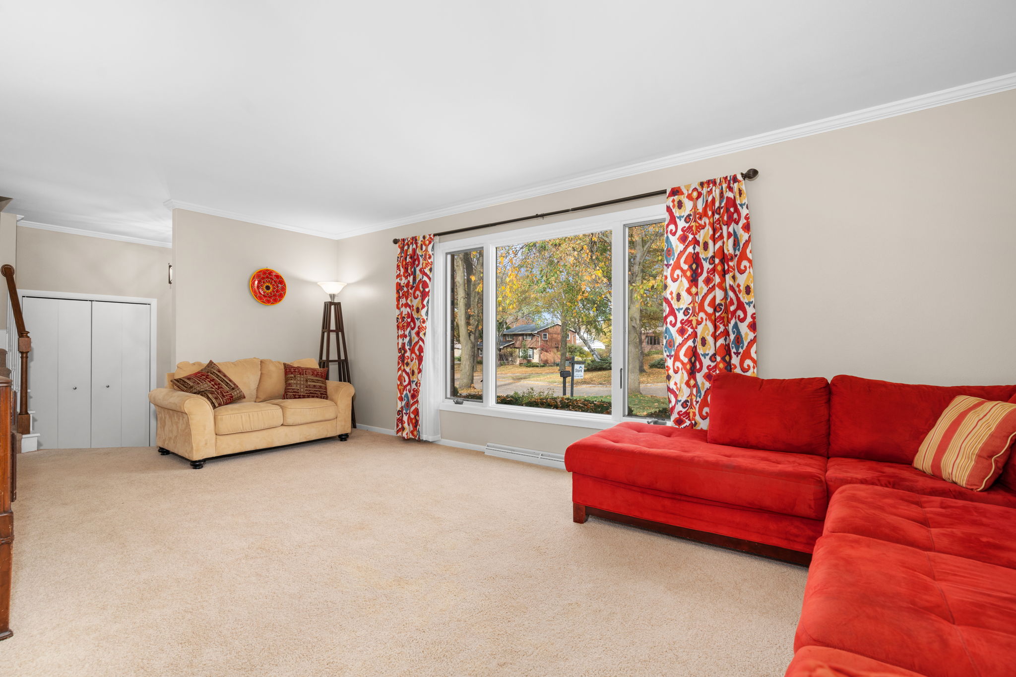 10 Round Hill Cir Madison WI 53717 10 Round Hill Cir Madison WI 53717