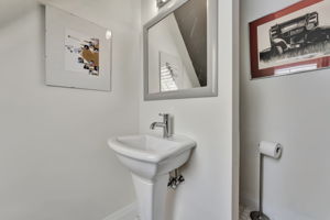  Photo 37