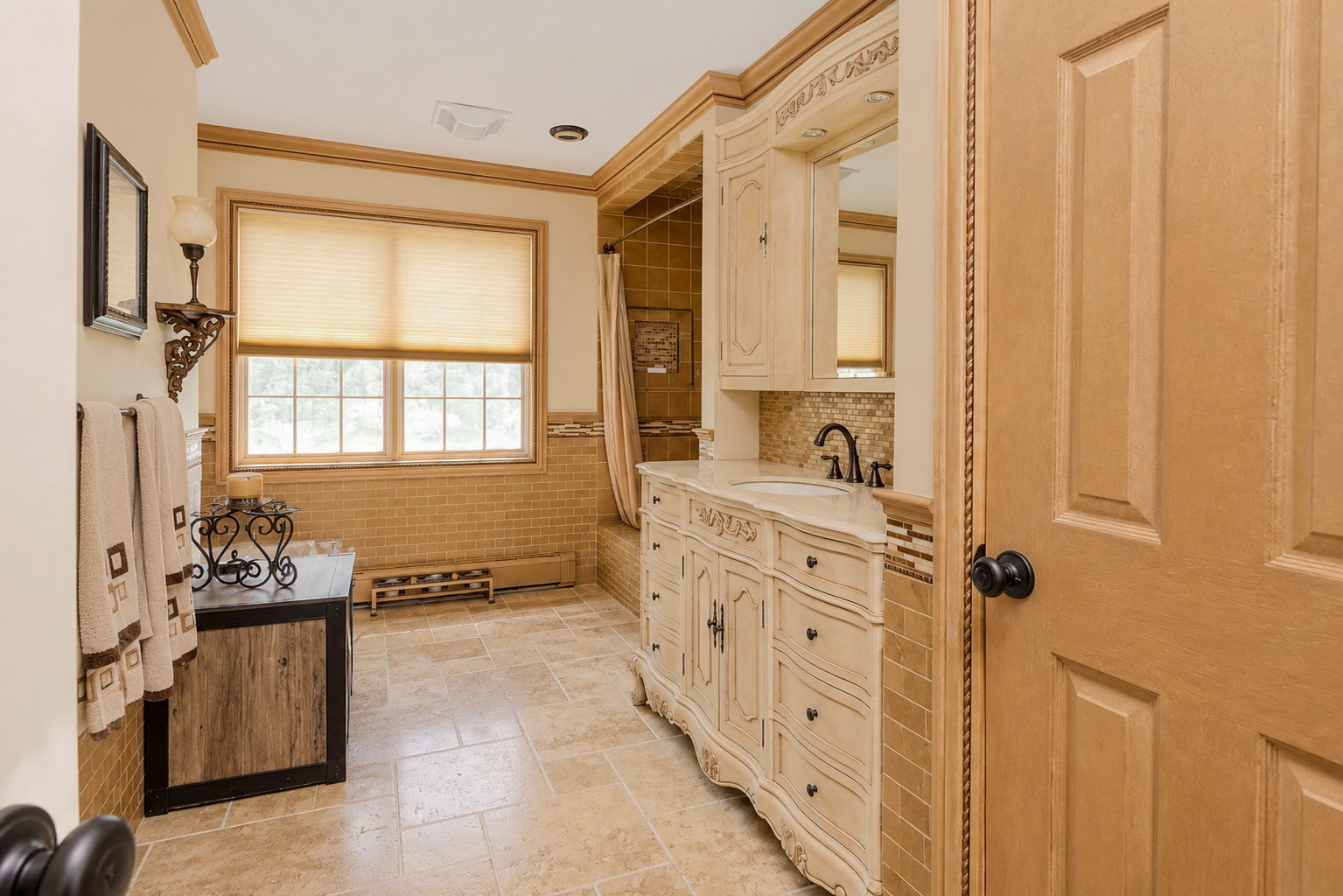  Photo 82