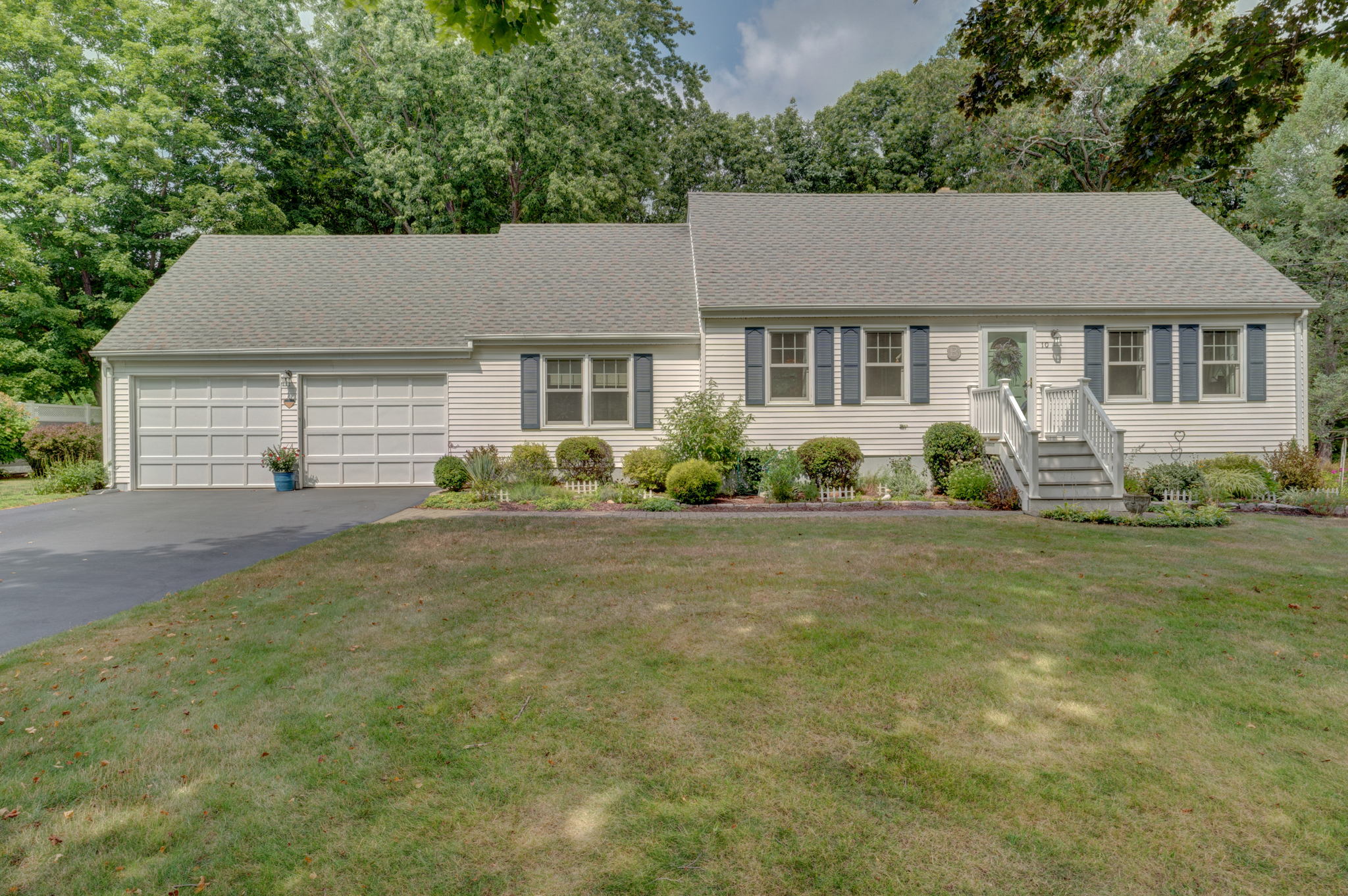 10 Templeton Rd, Wallingford, CT 06492 Ed McCullough Photography