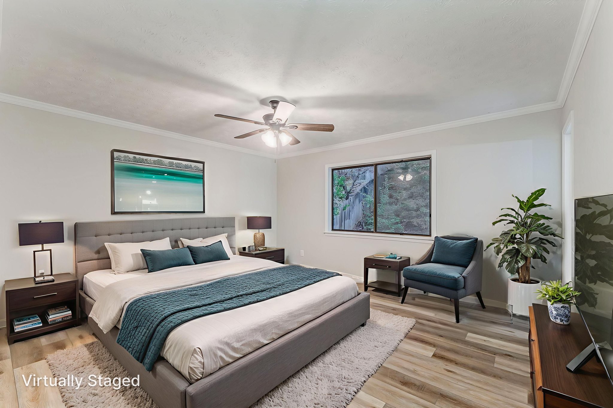 DSC04203_4_5 virtually staged.jpeg