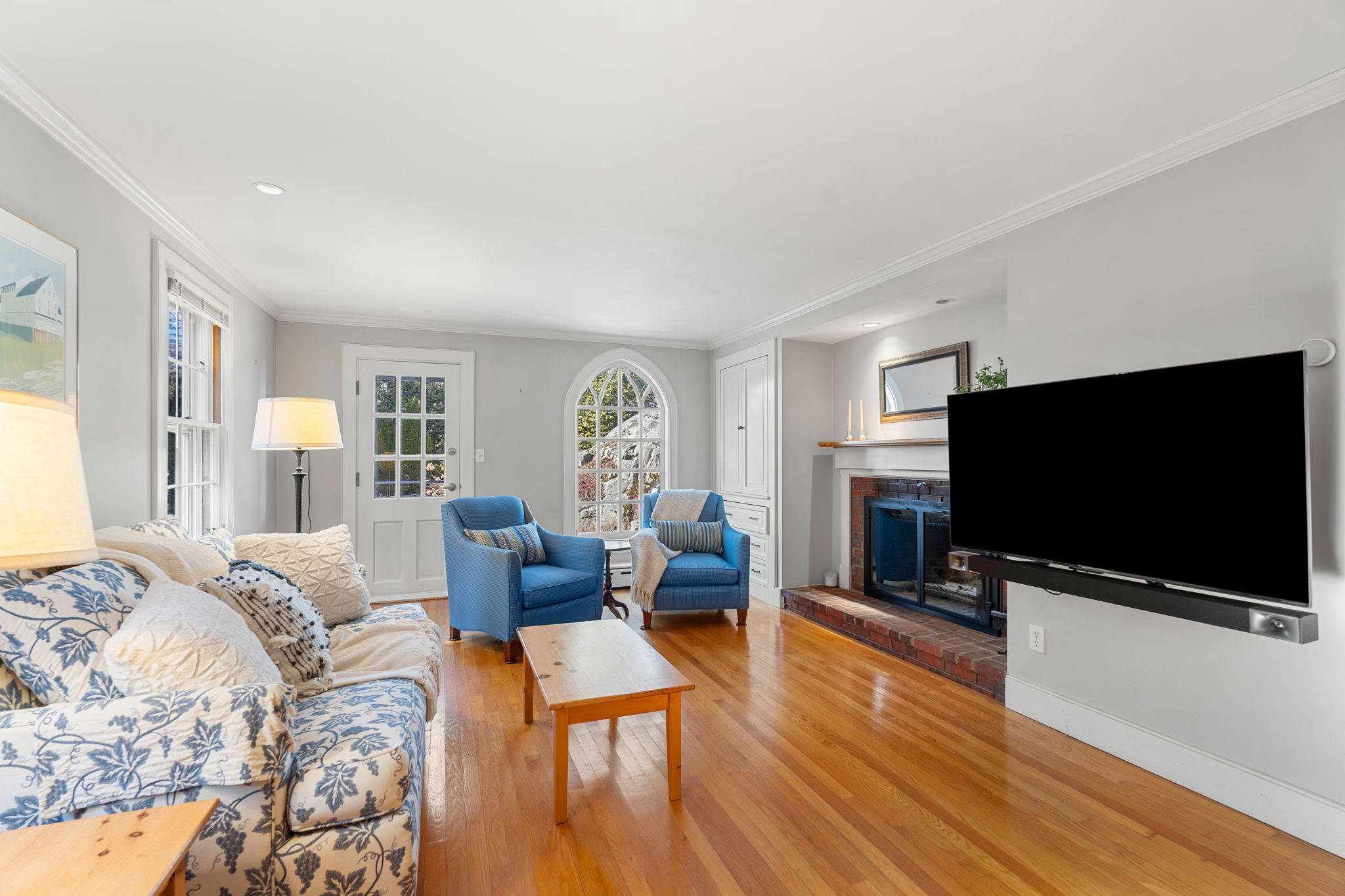 10 W Cottage St, Marblehead, MA 01945, USA Photo 31