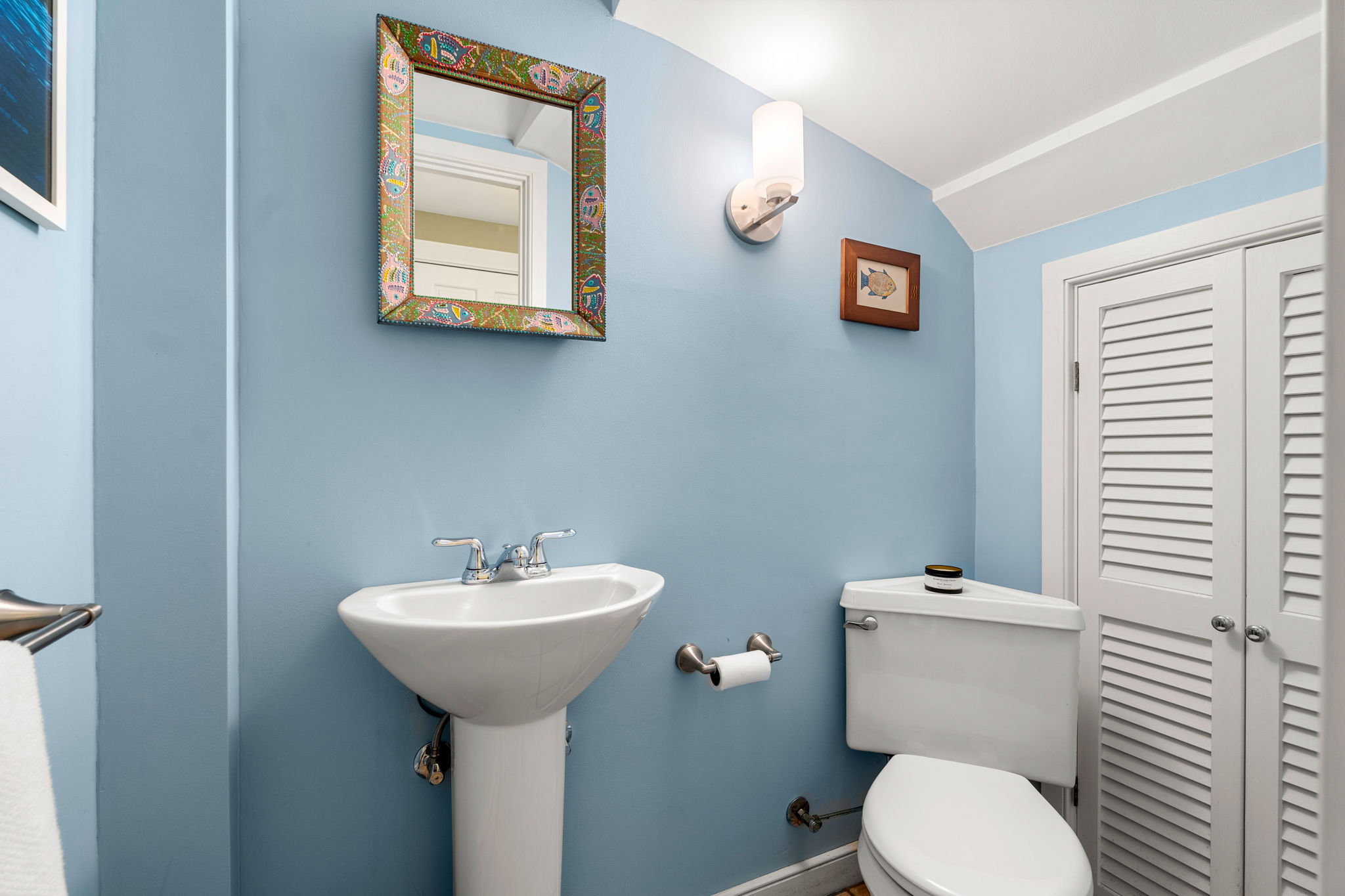 10 W Cottage St, Marblehead, MA 01945, USA Photo 34