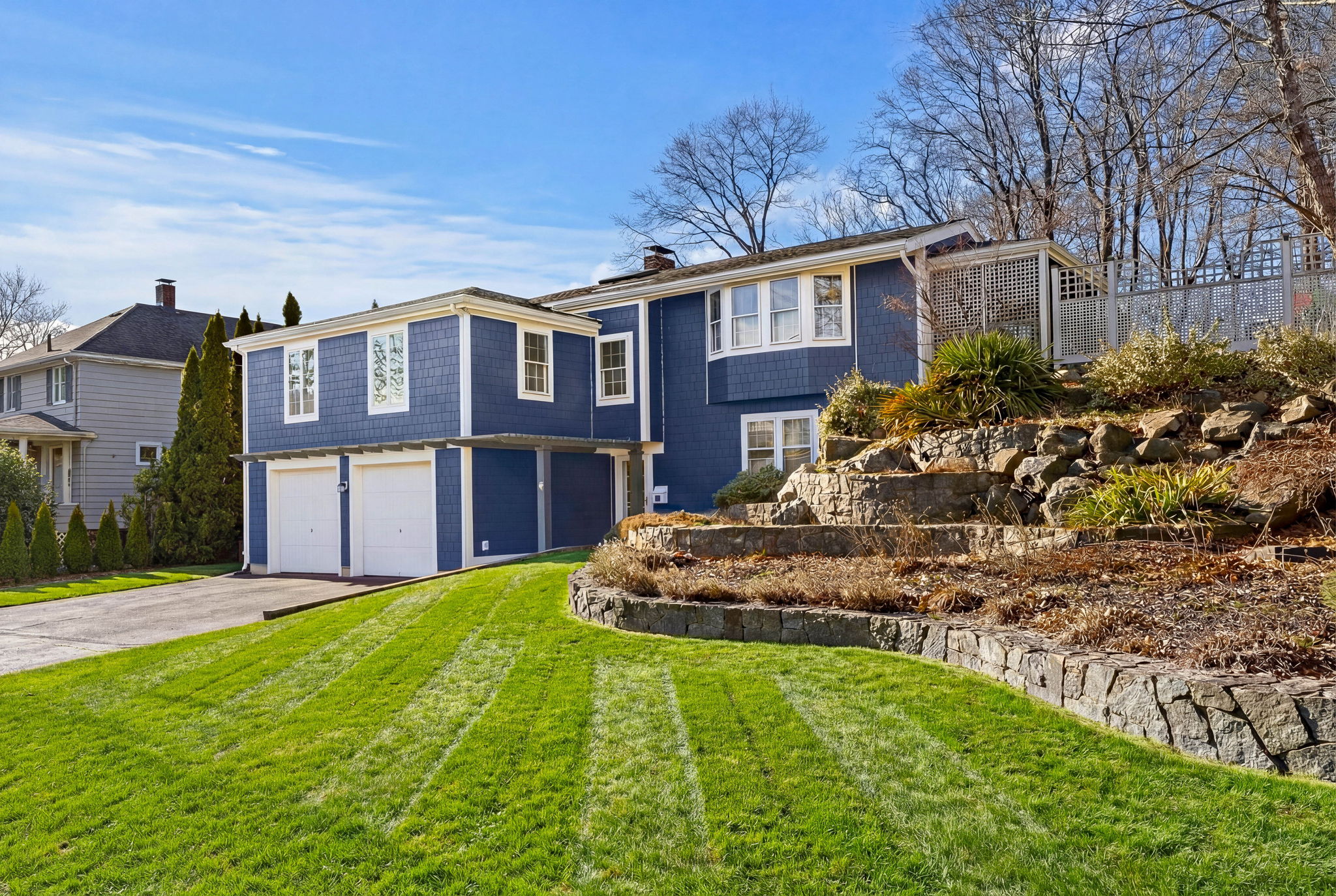 10 W Cottage St, Marblehead, MA 01945, USA Photo 2