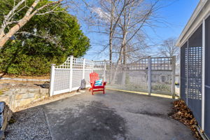 10 W Cottage St, Marblehead, MA 01945, USA Photo 10