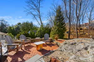 10 W Cottage St, Marblehead, MA 01945, USA Photo 13