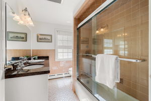 10 W Cottage St, Marblehead, MA 01945, USA Photo 58