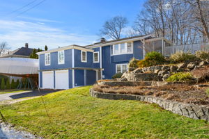 10 W Cottage St, Marblehead, MA 01945, USA Photo 7