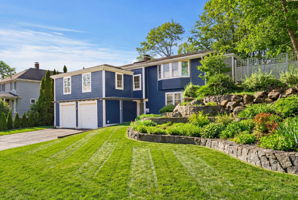 10 W Cottage St, Marblehead, MA 01945, USA Photo 0