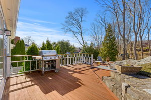 10 W Cottage St, Marblehead, MA 01945, USA Photo 3