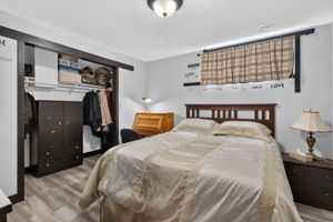  Photo 47