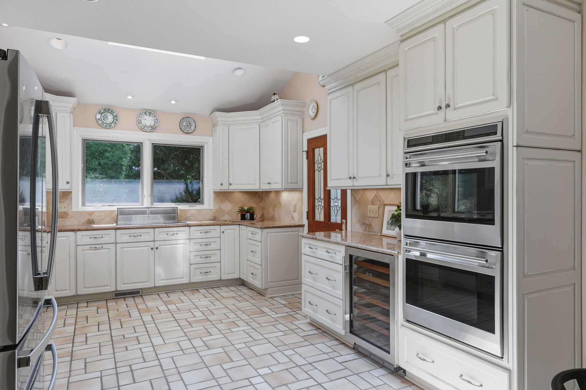 14-Kitchen