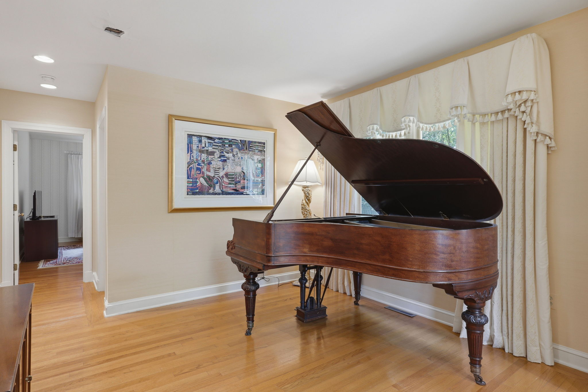 25-Music Room