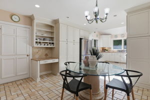 12-Kitchen