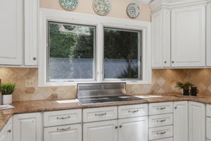 16-Kitchen