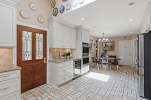 17-Kitchen