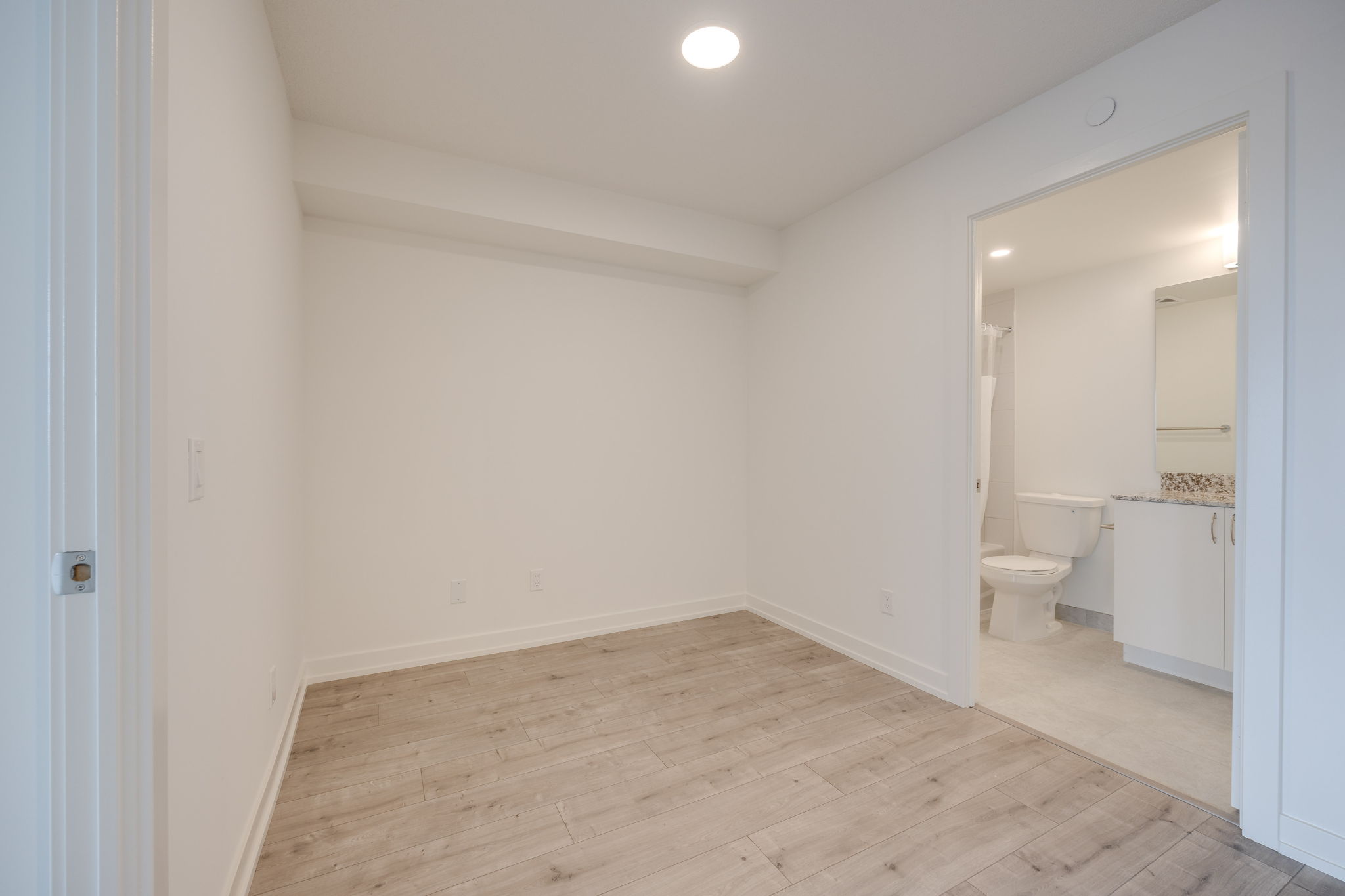 Toronto property showcase — delivered property photograph 14