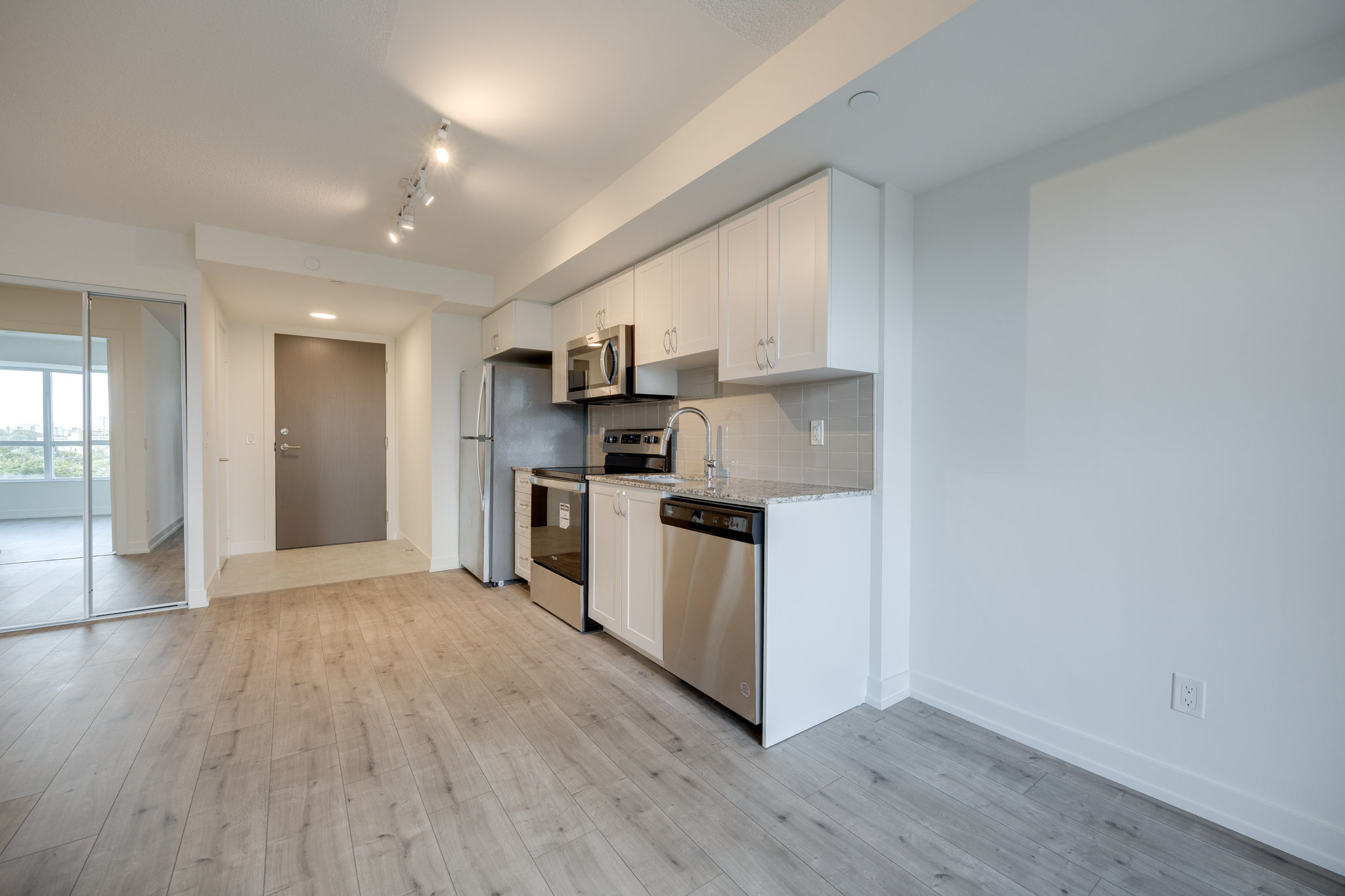 Toronto property showcase — delivered property photograph 8
