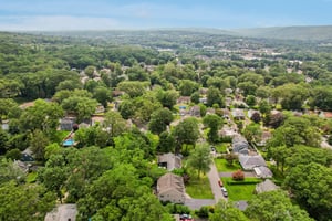 Willow Dr-1206-074.jpg