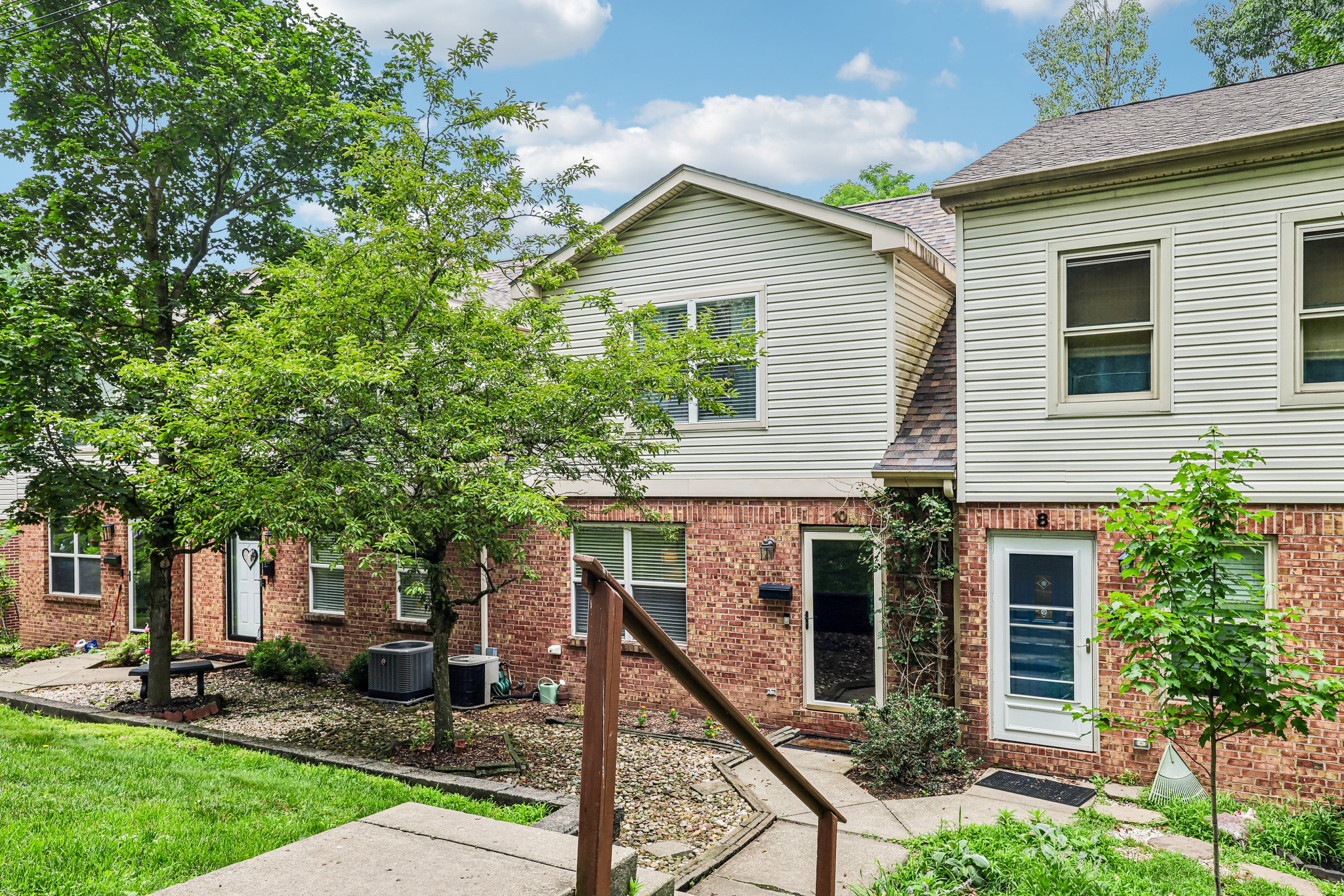 Yale Ave-S0707-003.jpg