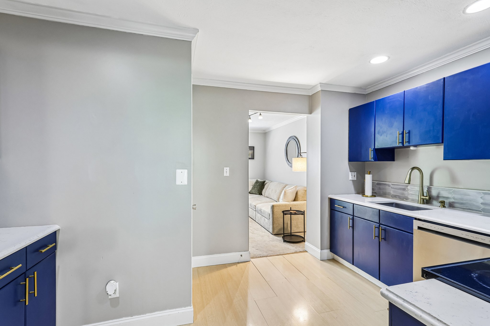 Yale Ave-S0707-014.jpg