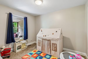 Yale Ave-S0707-018.jpg