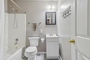 Yale Ave-S0707-021.jpg