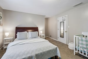 Yale Ave-S0707-039.jpg